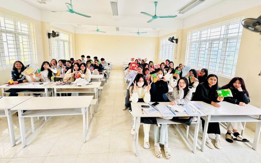 Back to school: Tạm biệt bánh chưng, Hello sách vở!